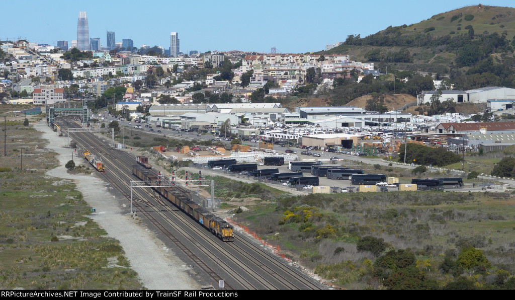 UP 1088 Leads the LSF51 22